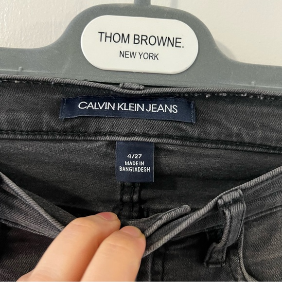 🌟Buy1get1 for free CK skinny jeans - Picture 3 of 3